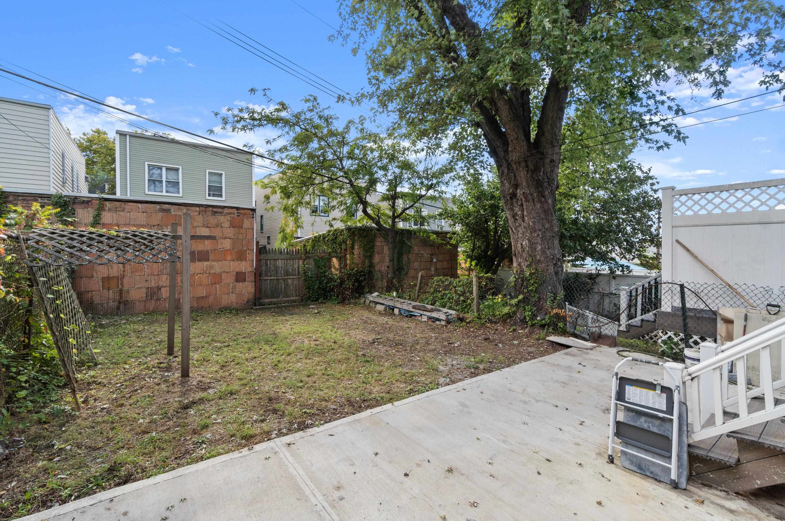 299 Armstrong Ave, Jersey City NJ 07305-2102 exterior