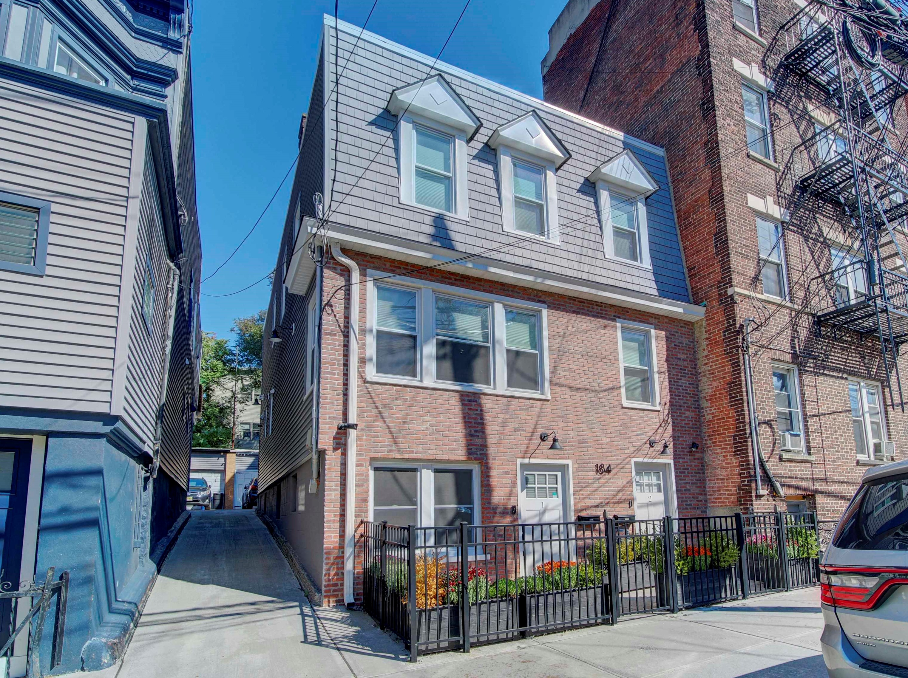 184 Congress St #1, Jersey City, NJ 07307