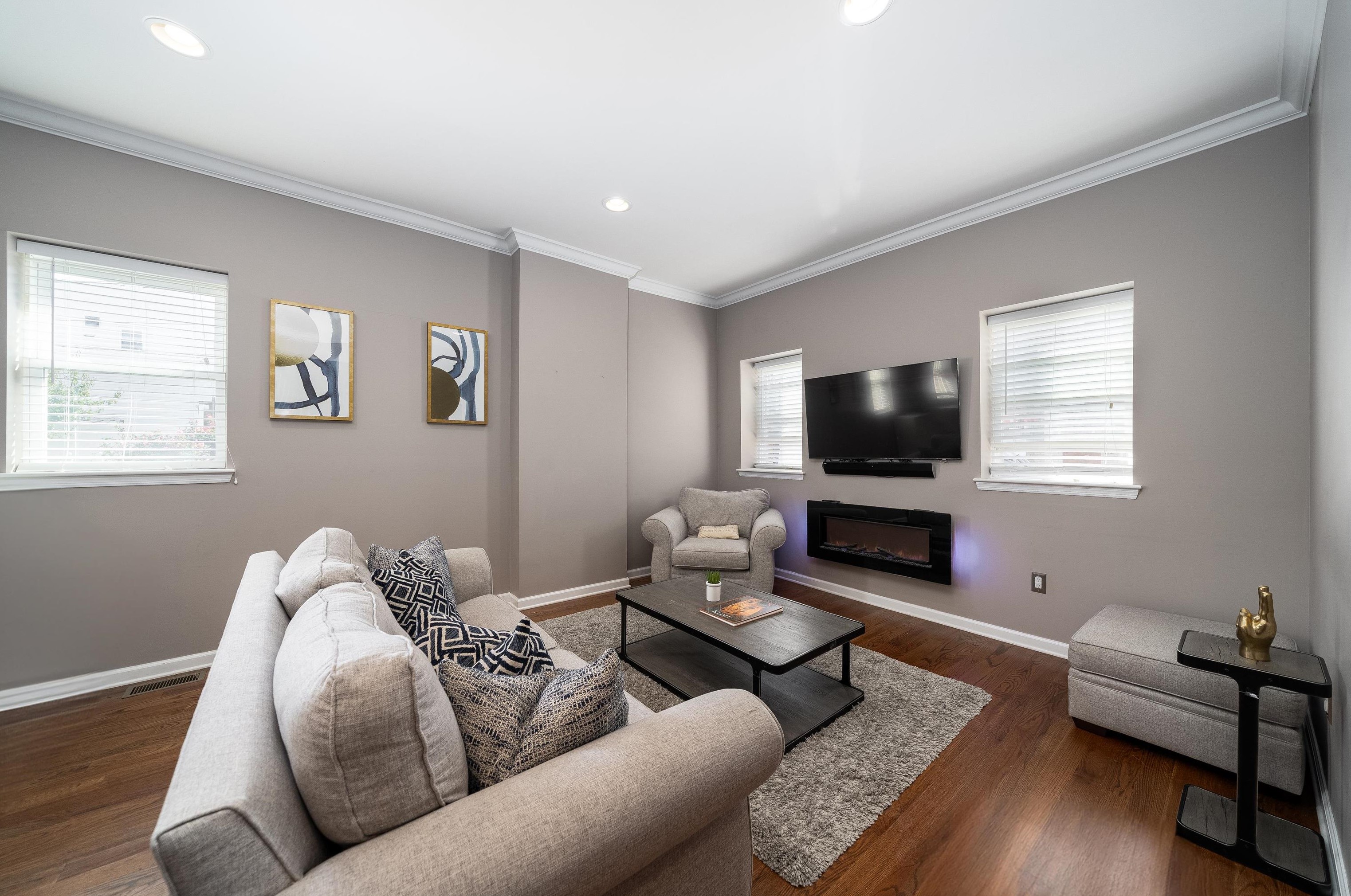1210 8th St, North Bergen, NJ 07047