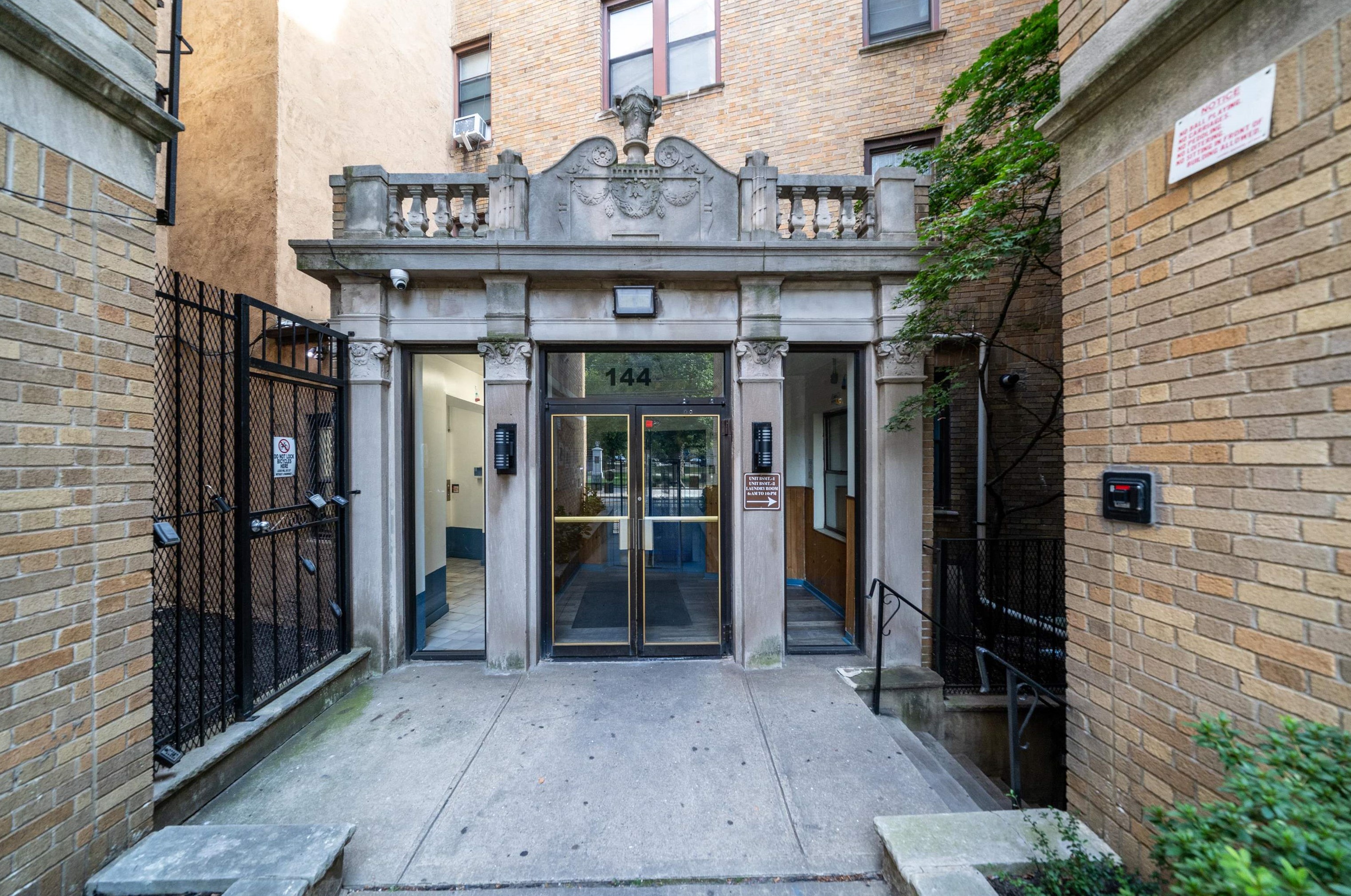 144 Old Bergen Rd #d2, Jersey City, NJ 07305
