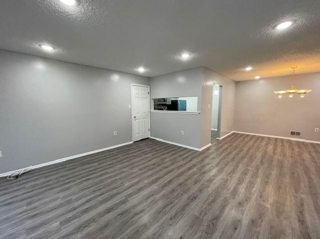 35 Dogwood St, Jersey City, NJ 07305