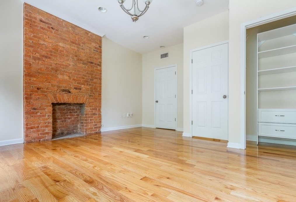 273 8 St, Jersey City NJ  07302-2019 exterior