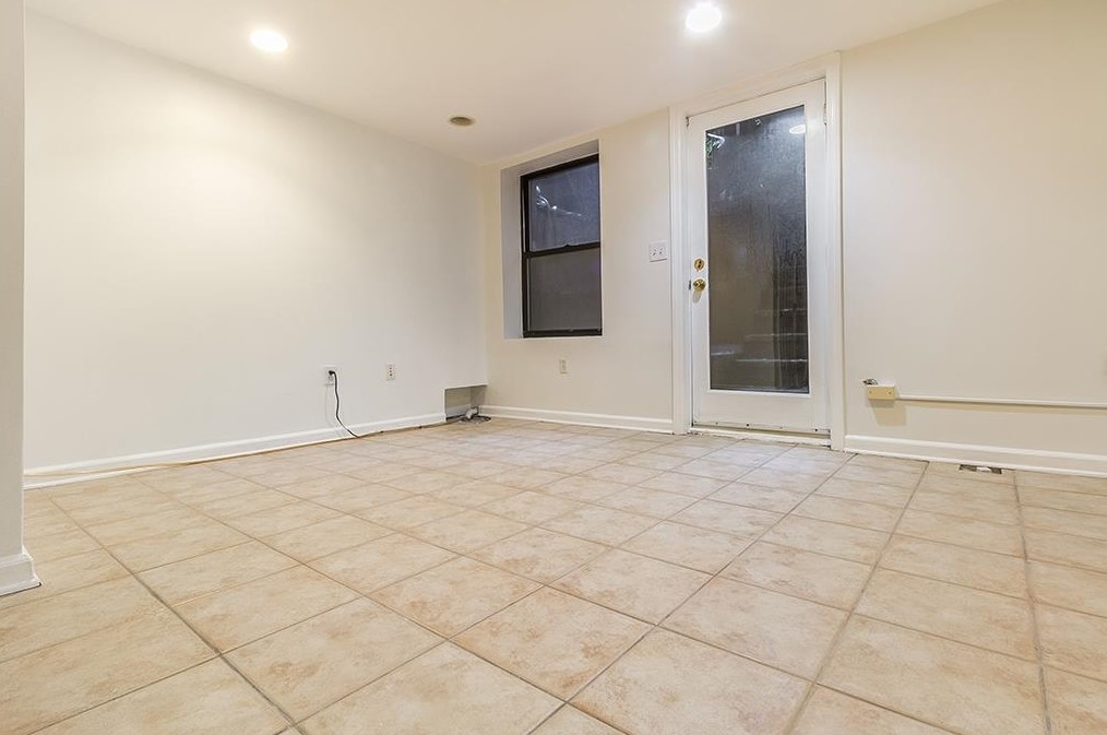 273 8 St, Jersey City NJ  07302-2019 exterior