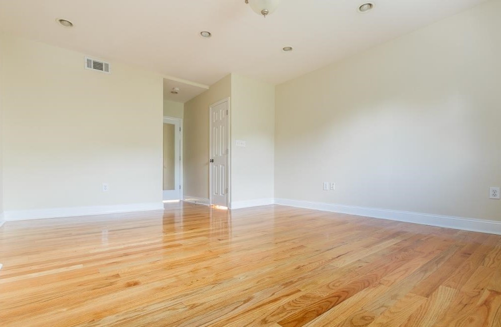 273 8 St, Jersey City NJ  07302-2019 exterior