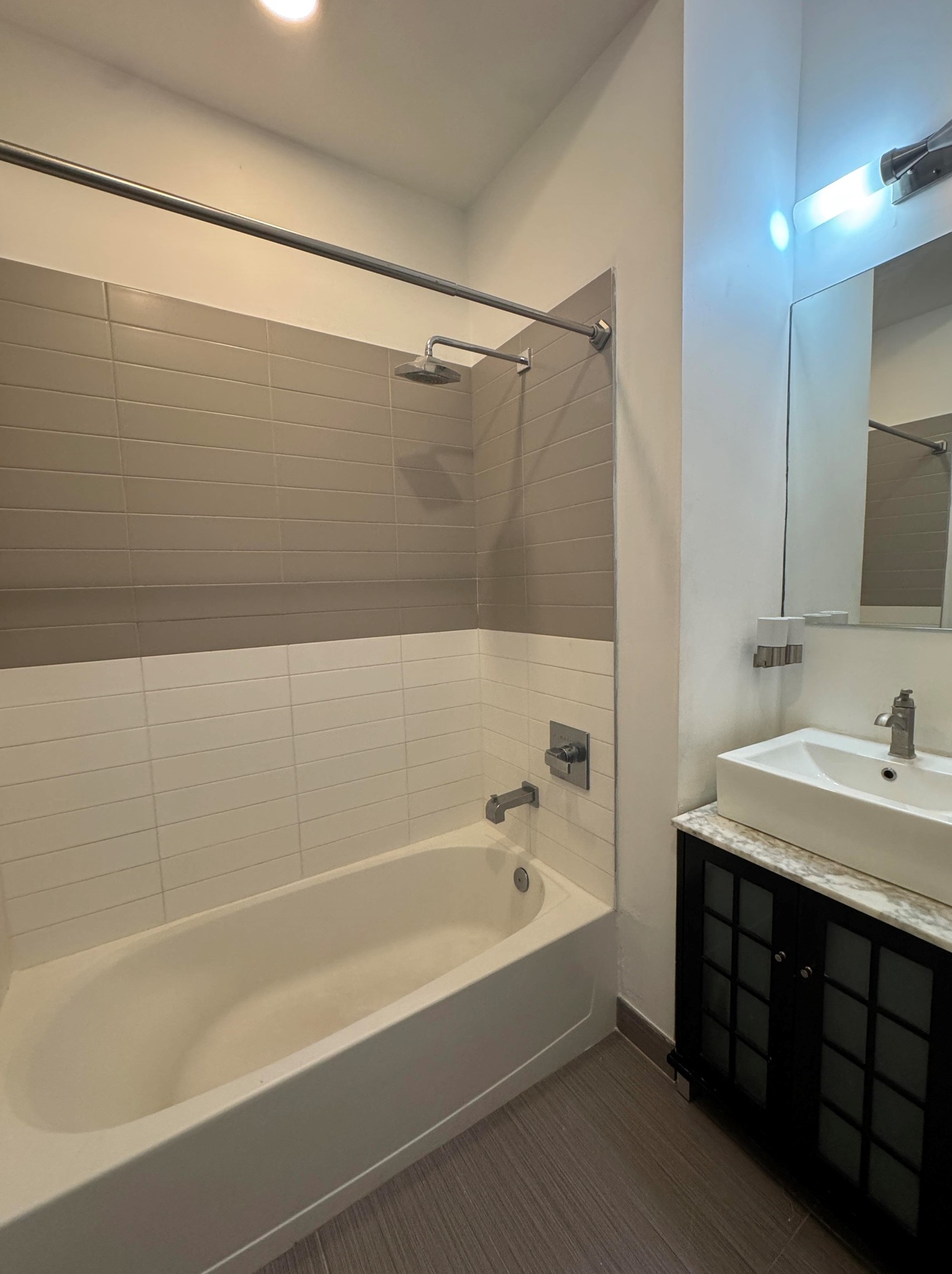 217 Newark Ave, Jersey City NJ  07302-3070 exterior