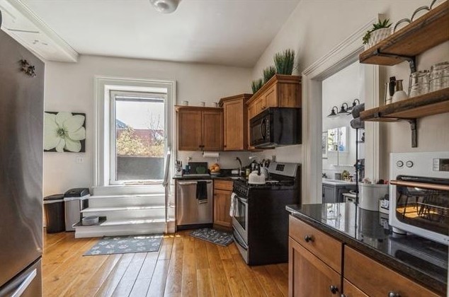 73 Sussex St #2, Jersey City, NJ 07302