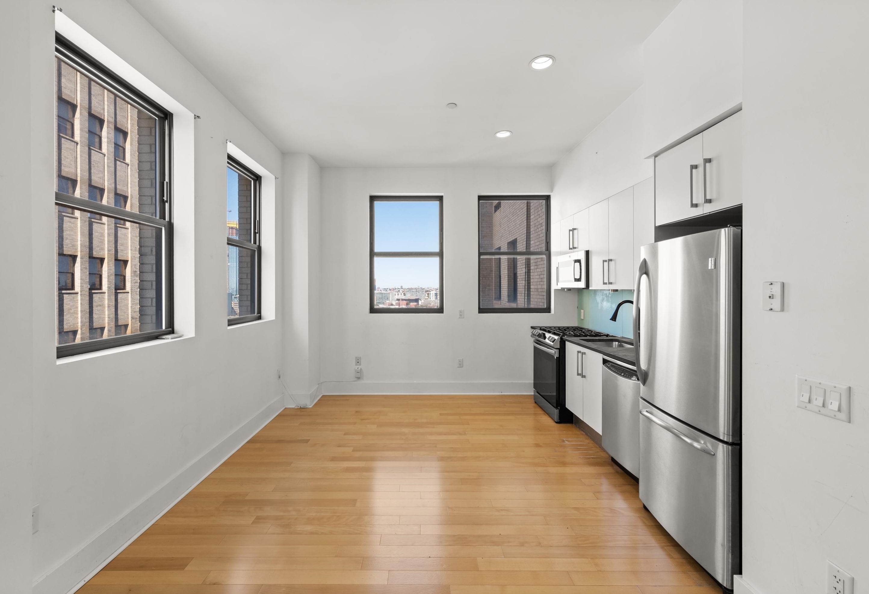 4 Beacon Way #1514, Jersey City, NJ 07304