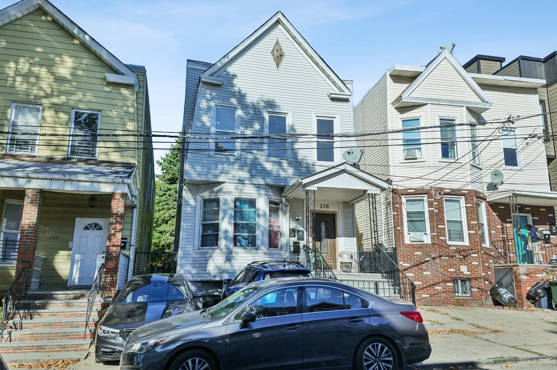 250 Clinton Ave, Jersey City, NJ 07304