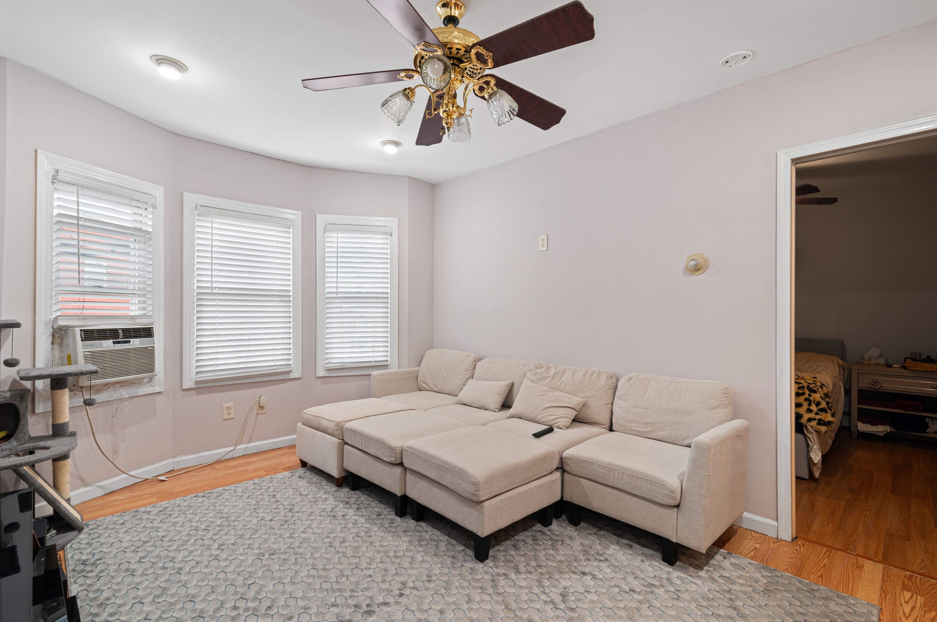 1417 6th St, North Bergen, NJ 07047
