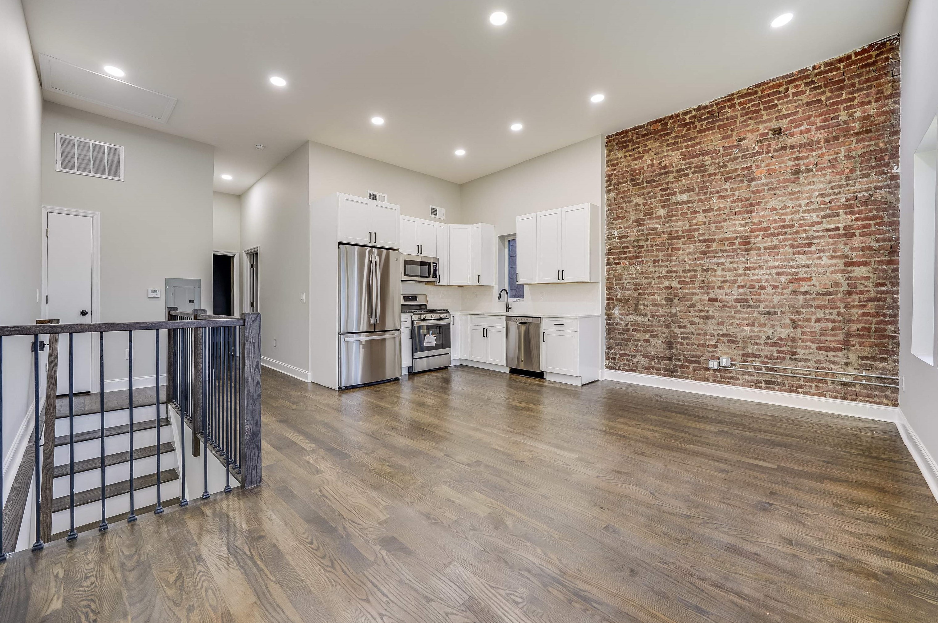 172 Mallory Ave, Jersey City NJ  07304-1218 exterior