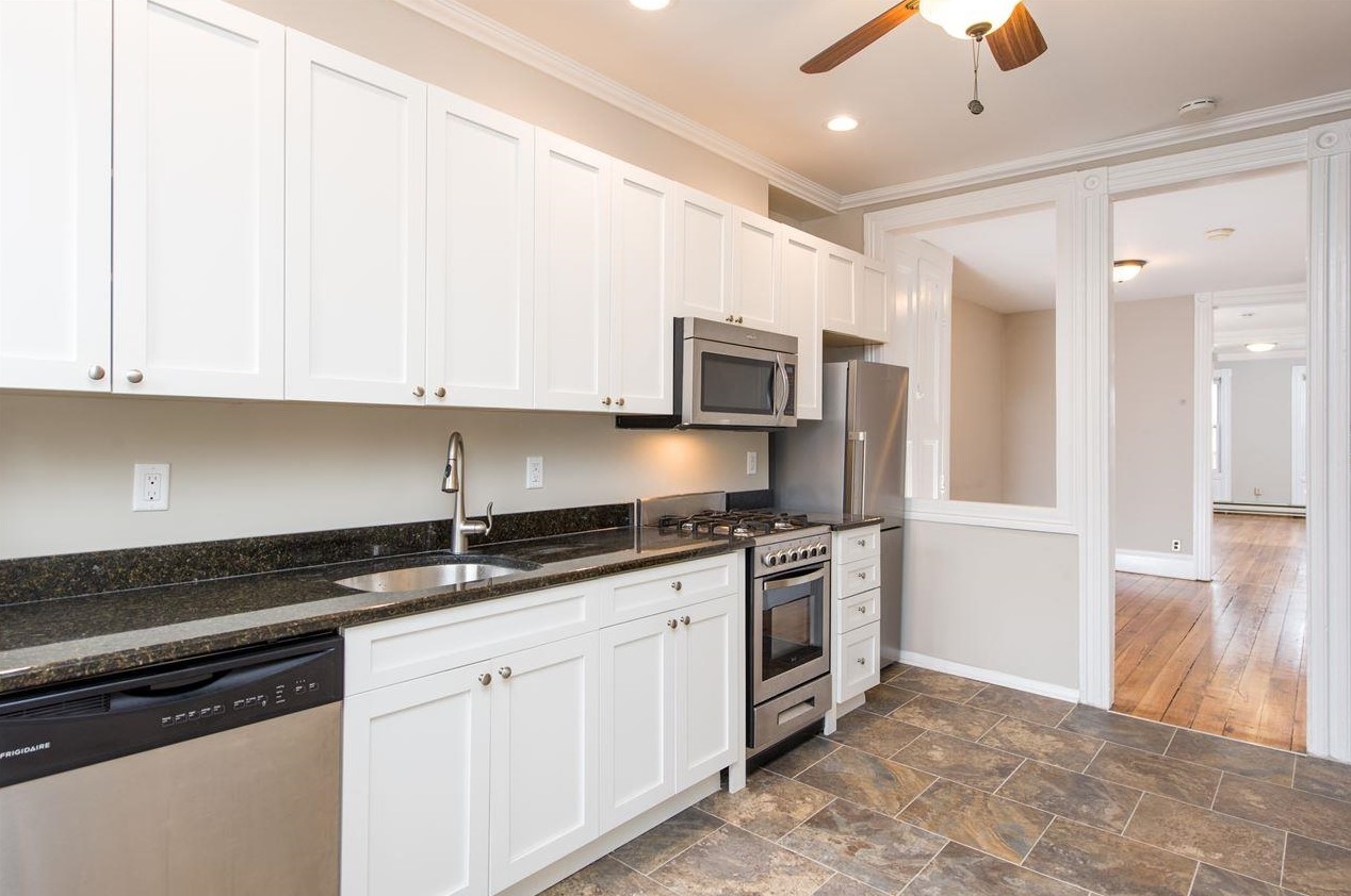 351 7th St #1l, Jersey City, NJ 07302