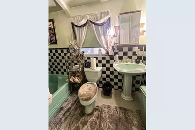 358 Arlington Ave, Jersey City, NJ 07304 - Photo 16