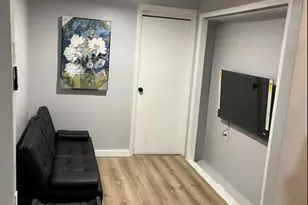 235 Webster Ave, Jersey City, NJ 07307 - Photo 32