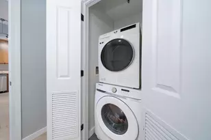 100 Paterson Plank Rd, Jersey City, NJ 07307 - Photo 14