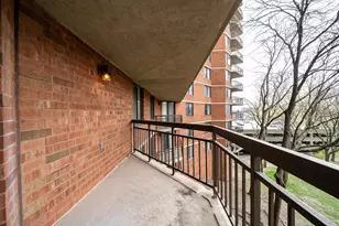 429 Harmon Cove Tower, Secaucus, NJ 07094 - Photo 18