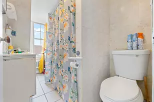 319 44th St, Union City, NJ 07087 - Photo 6