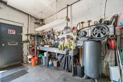 264 Kearney Ave, Jersey City, NJ 07305 - Photo 6