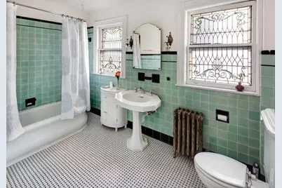 53 Kensington Ave, Jersey City, NJ 07304 - Photo 10
