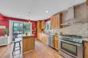 124 E Prospect St, Waldwick, NJ 07463 - Photo 6