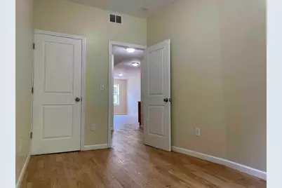 32 Martin Luther King Jr Dr, Jersey City, NJ 07305 - Photo 36