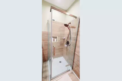 6801 Durham Ave, North Bergen, NJ 07047 - Photo 10