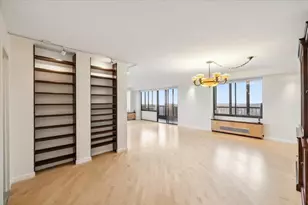 300 Winston Dr, Cliffside Park, NJ 07010 - Photo 16