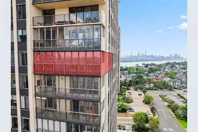 300 Winston Dr #1822, Cliffside Park, NJ 07010 - Photo 4