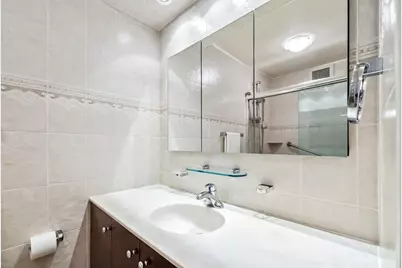 300 Winston Dr #1822, Cliffside Park, NJ 07010 - Photo 22