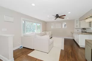 122 Village Cir E, Paramus, NJ 07652 - Photo 8