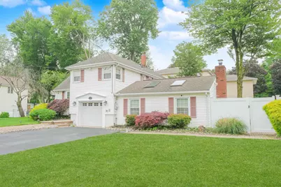 122 Village Circle East, Paramus, NJ 07652 - Photo 4