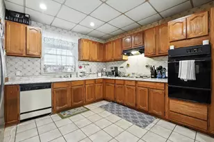 163 Lincoln St, Jersey City, NJ 07307 - Photo 10