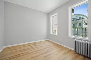 130 Wilkinson Ave, Jersey City, NJ 07305 - Photo 16