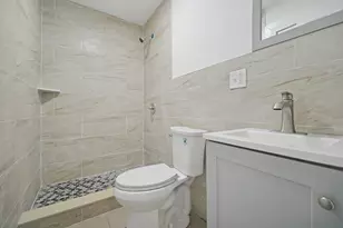 130 Wilkinson Ave, Jersey City, NJ 07305 - Photo 18