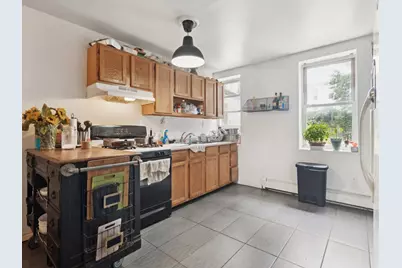 247 Pacific Ave, Jersey City, NJ 07304 - Photo 4