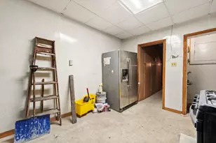 95 5 Orient Ave, Jersey City, NJ 07305 - Photo 10