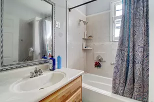 220 Wegman Pkwy, Jersey City, NJ 07305 - Photo 10