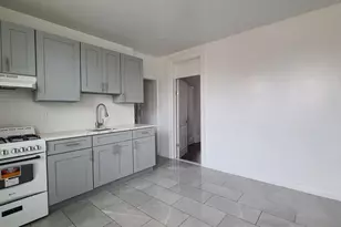 297 Griffith St, Jersey City, NJ 07307 - Photo 4