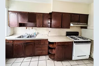 170 St Pauls Ave #3, Jersey City, NJ 07306 - Photo 2