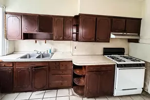 170 St Pauls Ave, Jersey City, NJ 07306 - Photo 2