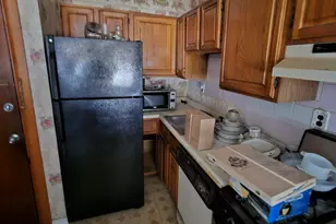 289 A Clerk St, Jersey City, NJ 07304 - Photo 8