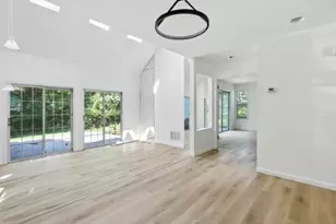 206 Ash Ct, South Brunswick Township, NJ 08852 - Photo 8