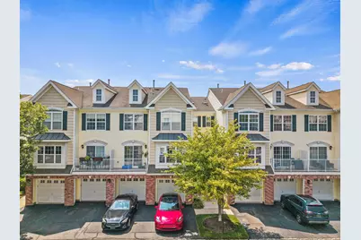 32 Marina Dr, Bayonne, NJ 07002 - Photo 1