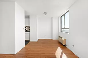 100 Manhattan Ave, Union City, NJ 07087 - Photo 8