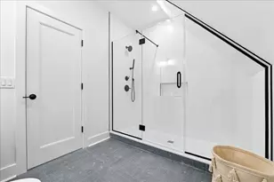 401 Ogden Ave., Jersey City, NJ 07307 - Photo 28