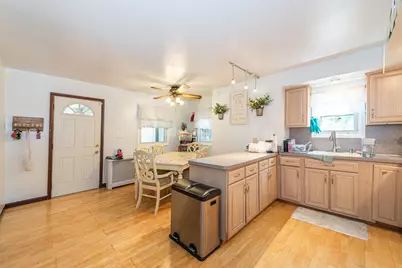 31 Spring St, Bloomfield, NJ 07003 - Photo 2