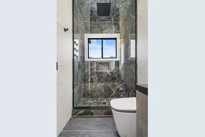 231 Clinton Ave #A, Jersey City, NJ 07304 - Photo 14