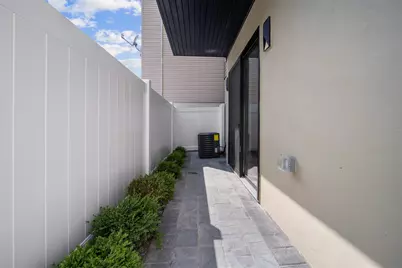 231 Clinton Ave #A, Jersey City, NJ 07304 - Photo 10