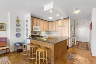 7000 Blvd E, Guttenberg, NJ 07093 - Photo 18