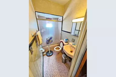 121 Dekalb Ave, Jersey City, NJ 07306 - Photo 10