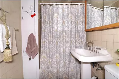 702 17th St, Union City, NJ 07087 - Photo 34